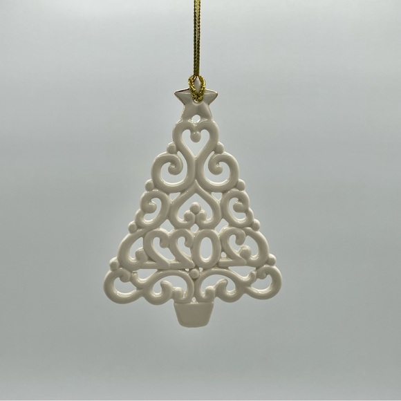 NEW Lenox Pierced Tree 2022 Porcelain Ornament Annual Christmas Holiday 4.8” - Picture 3 of 4